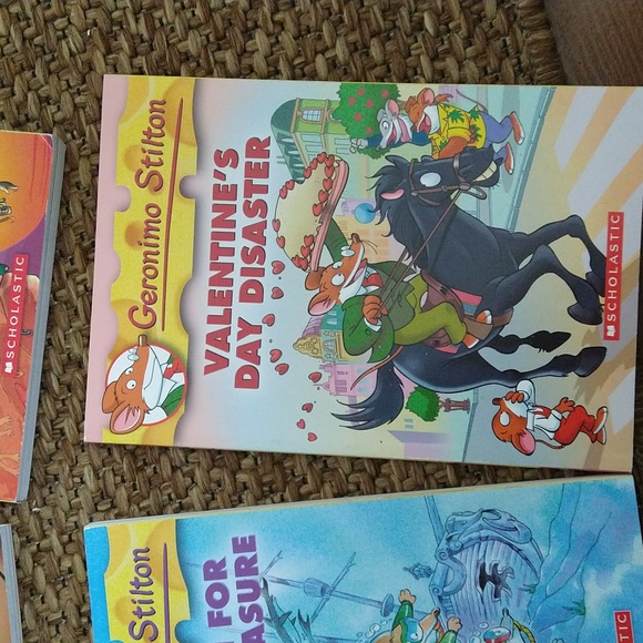 4 Thea Stilton books - Picture 3 of 5